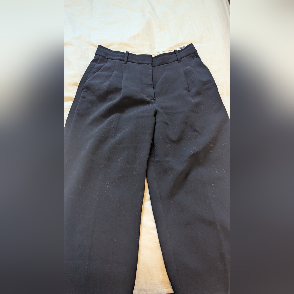 💫sold💫 Aritzia effortless Pants